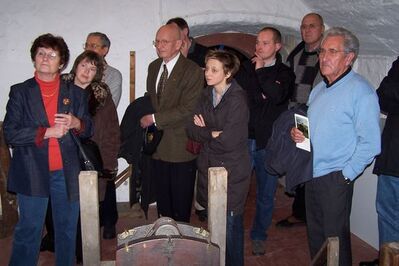 Einige Wertheimer Genossen im Museum